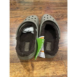 NWOT Crocs Unisex Men's and Women's Classic Lined Clog 203591 - Fuzzy Slippers M